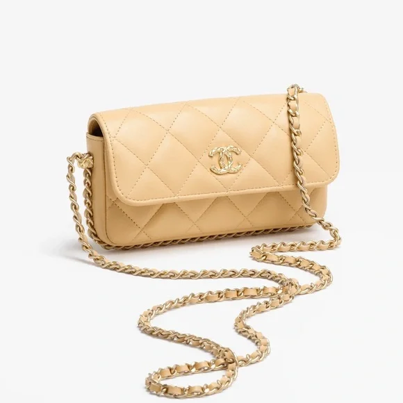 CHANEL CC flap lambskin WOC phone holder on chain - Picture 10 of 15